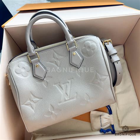 Louis Vuitton paris microchip